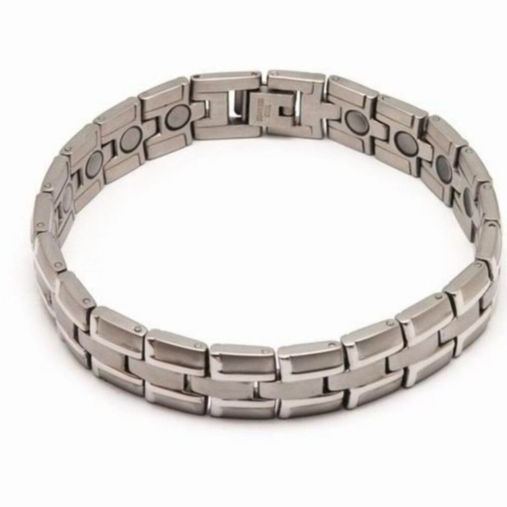 316L stainless steelβ magnetic bracelet 8 inch